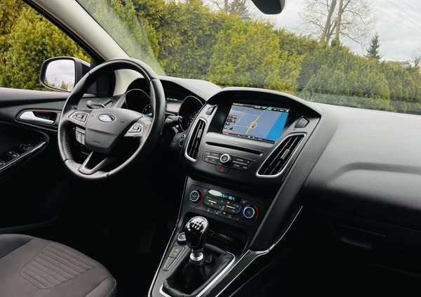 Ford Focus cena 34900 przebieg: 106000, rok produkcji 2016 z Grodków małe 631